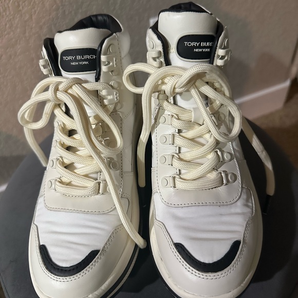 Adventure Hiking Boot - Picture 1 of 3